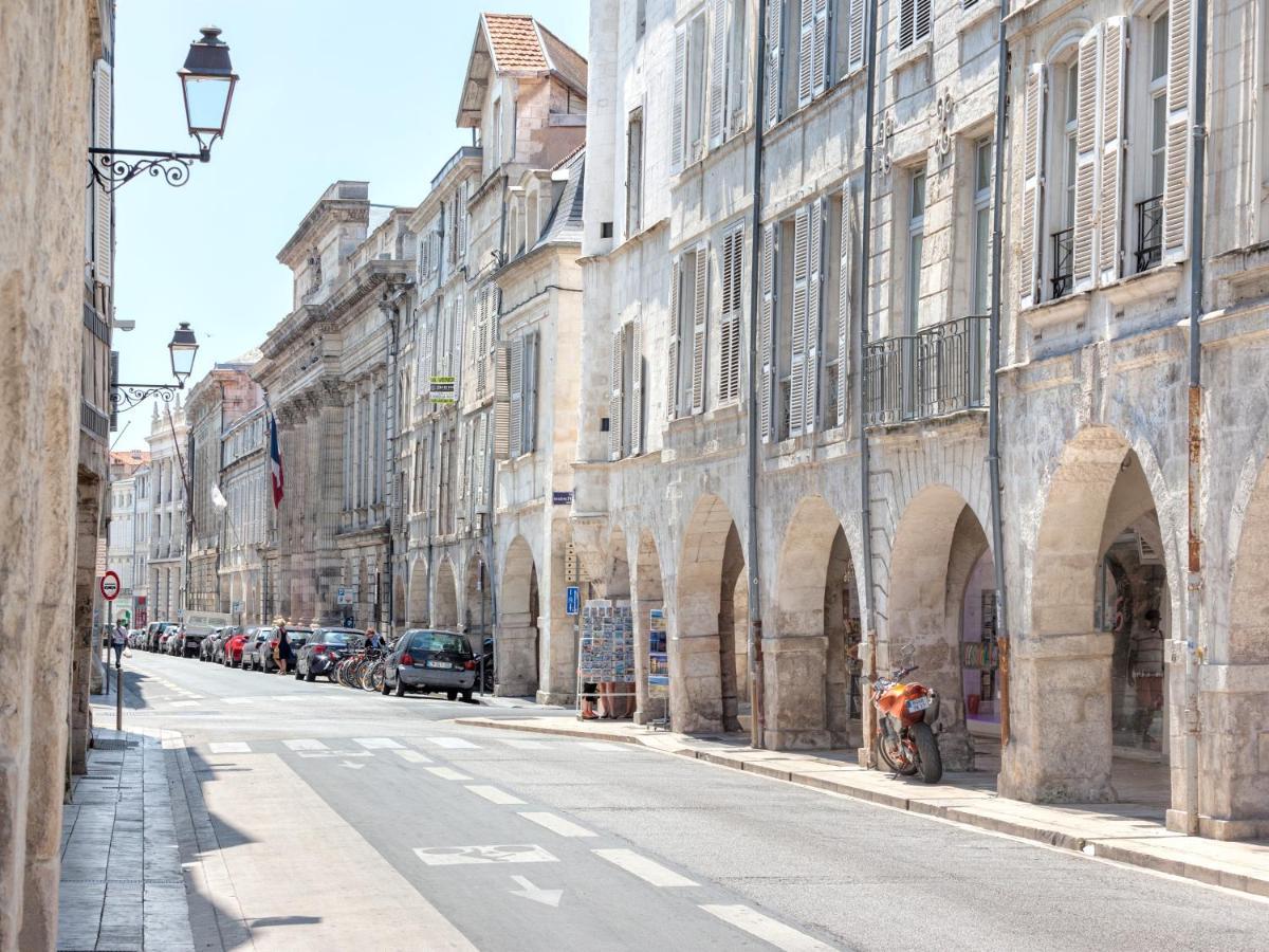 Cour Des Dames Panzió La Rochelle  Kültér fotó